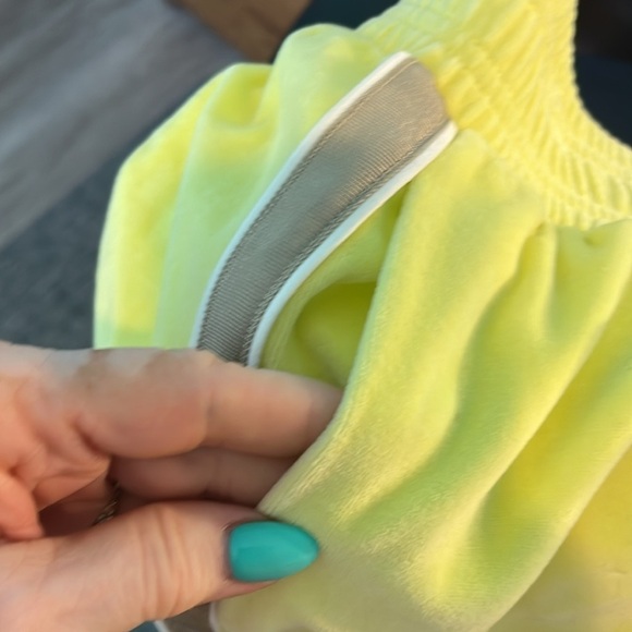 Babaton The Group Rocket Joggers Track Pants Pockets Size Medium High Waist - Picture 5 of 8